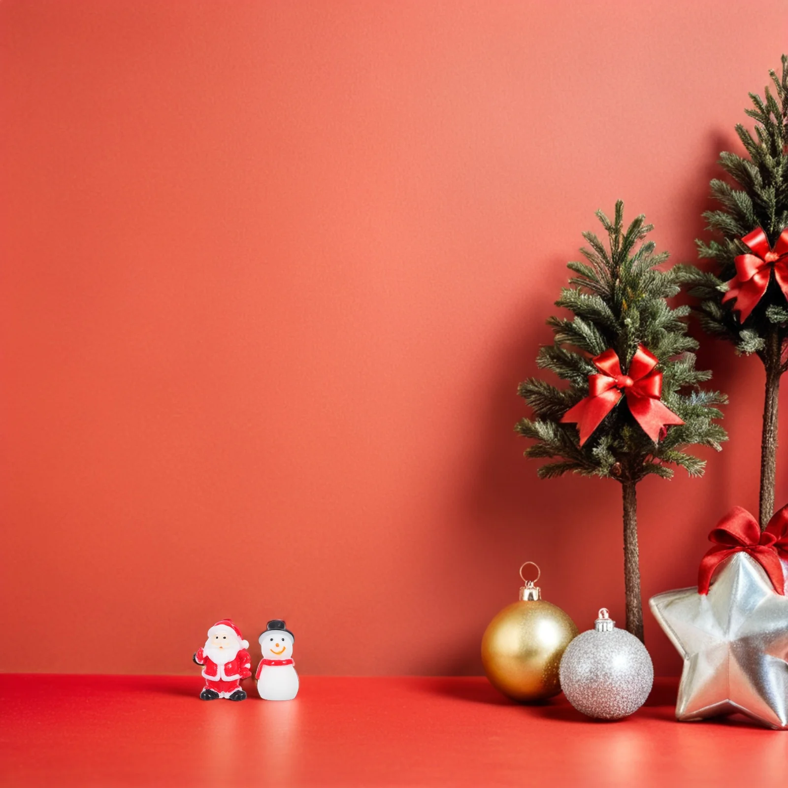 12Pcs Christmas Mini Resin Ornaments Santa Claus Snowman Set Perfect Holiday Tabletop Decoration Christmas Micro Landscape
12Pcs Christmas Mini Resin Ornaments Santa Claus Snowman Set Perfect Holiday Tabletop Decoration Christmas Micro Landscape