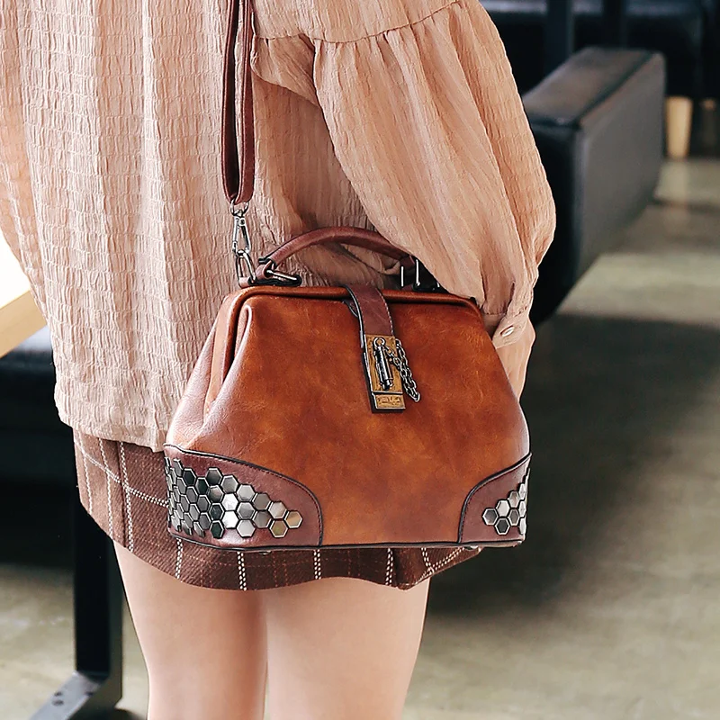 High quality autumn and winter new PU women's bag trend handbag large capacity youth fashion one shoulder crossbody bag
High quality autumn and winter new PU women's bag trend handbag large capacity youth fashion one shoulder crossbody bag