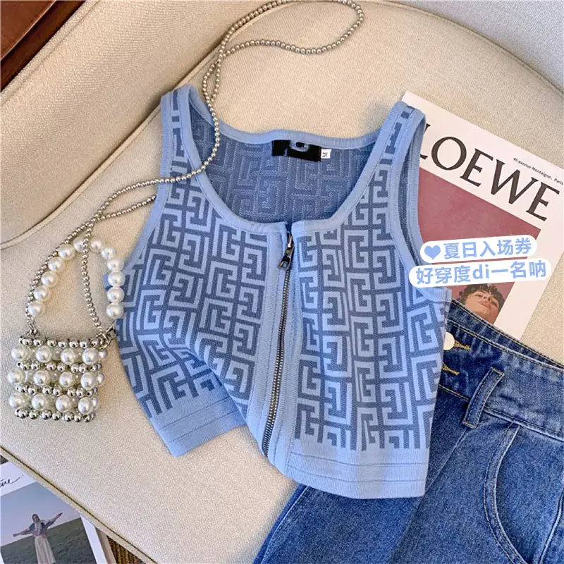 Square Collar Ice Silk Sleeveless Tops Slim Zipper Knitted Tanks High End Geometric Jacquard Crop Top
Square Collar Ice Silk Sleeveless Tops Slim Zipper Knitted Tanks High End Geometric Jacquard Crop Top