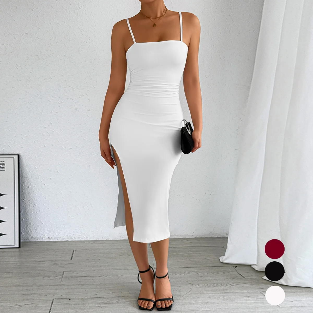 European and American Style Summer New Sexy Strap Backless Split Dress
European and American Style Summer New Sexy Strap Backless Split Dress
