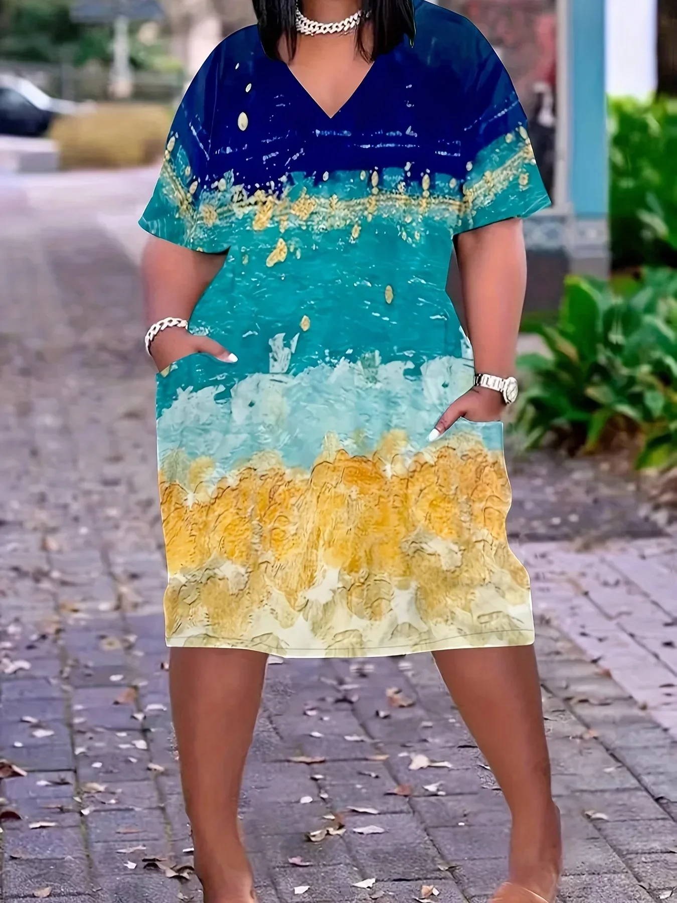 Women's Plus Size Fashionable Casual Full Body Color Blocking Striped Print Loose V-neck Dress Slimming and Slightly Elastic
Women's Plus Size Fashionable Casual Full Body Color Blocking Striped Print Loose V-neck Dress Slimming and Slightly Elastic