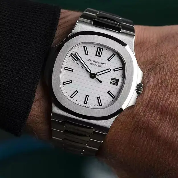 Мужские часы Specht & Sohne, механические часы, Япония Miyota 8215, механизм, сталь, сапфировое стекло, классические часы 5711, водонепроницаемые
Мужские часы Specht & Sohne, механические часы, Япония Miyota 8215, механизм, сталь, сапфировое стекло, классические часы 5711, водонепроницаемые