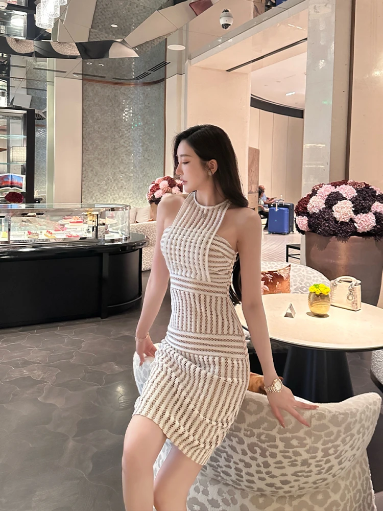 Сексуальная кружевная прозрачная женская юбка Dr, уникальный дизайн, круглая облегающая юбка с открытой талией и высокой талией, полиэтилен...
Сексуальная кружевная прозрачная женская юбка Dr, уникальный дизайн, круглая облегающая юбка с открытой талией и высокой талией, полиэтилен...