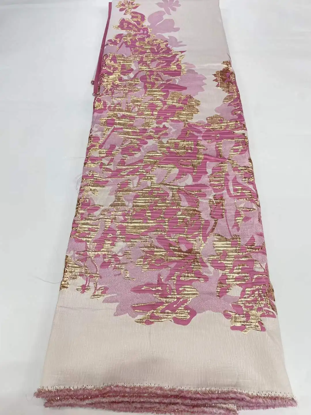 High Quality Brocade African Nigerian Gilding Tulle Lace Fabric Embroidery Organza French Lace Jacquard Brocade Lace Fabric 2169
High Quality Brocade African Nigerian Gilding Tulle Lace Fabric Embroidery Organza French Lace Jacquard Brocade Lace Fabric 2169