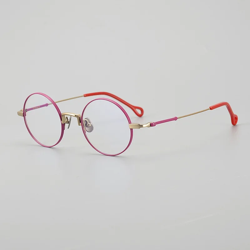 Round Pure Titanium Extra-light Fashion Eyeglasses Frame Handmade Silver Gold High Quality Men and Women Glasses with Case
Round Pure Titanium Extra-light Fashion Eyeglasses Frame Handmade Silver Gold High Quality Men and Women Glasses with Case