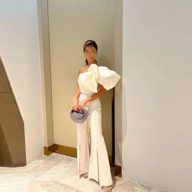 Formal Saudi Arabian evening dress, large bow, satin single shoulder jumpsuit, dance dress, floor mopping women's party dress
Formal Saudi Arabian evening dress, large bow, satin single shoulder jumpsuit, dance dress, floor mopping women's party dress