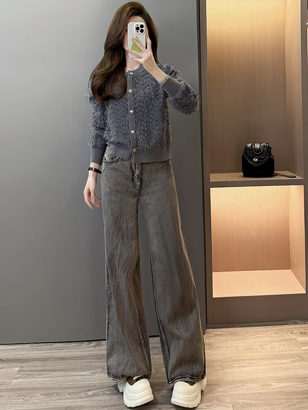 Elegant Grey Small Fragrance Style Top And Wide Leg Jeans Women's Two Piece Set High End Winter Fashion Casual Sportswear
Elegant Grey Small Fragrance Style Top And Wide Leg Jeans Women's Two Piece Set High End Winter Fashion Casual Sportswear