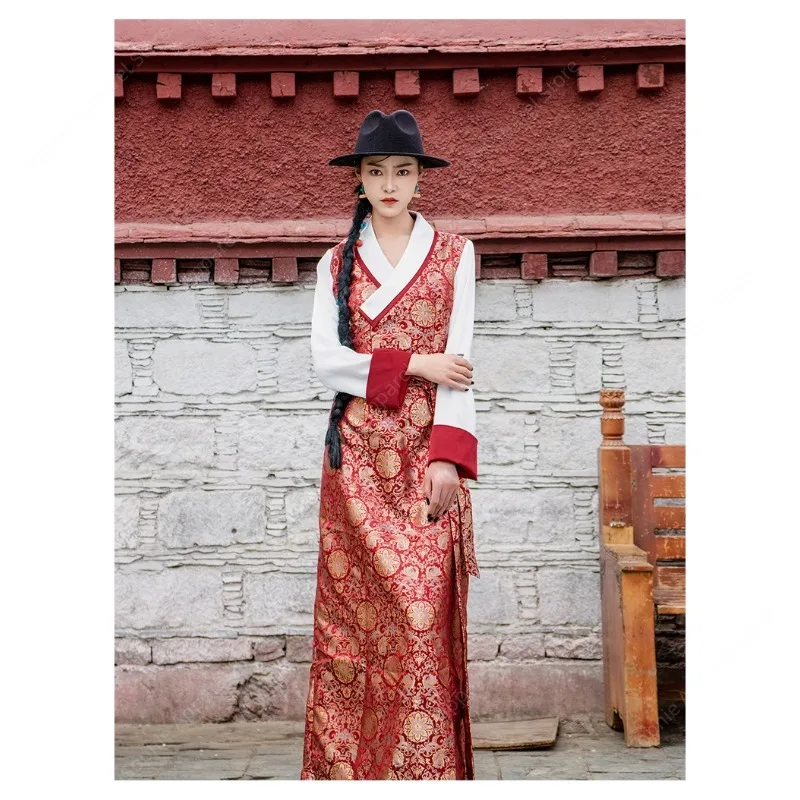 Ethnic Style Tibetan Robe Dress Women's Traditional Lhasa Clothing Elegant Jacquard Brocade Long Dress Vintage Party Gown
Ethnic Style Tibetan Robe Dress Women's Traditional Lhasa Clothing Elegant Jacquard Brocade Long Dress Vintage Party Gown