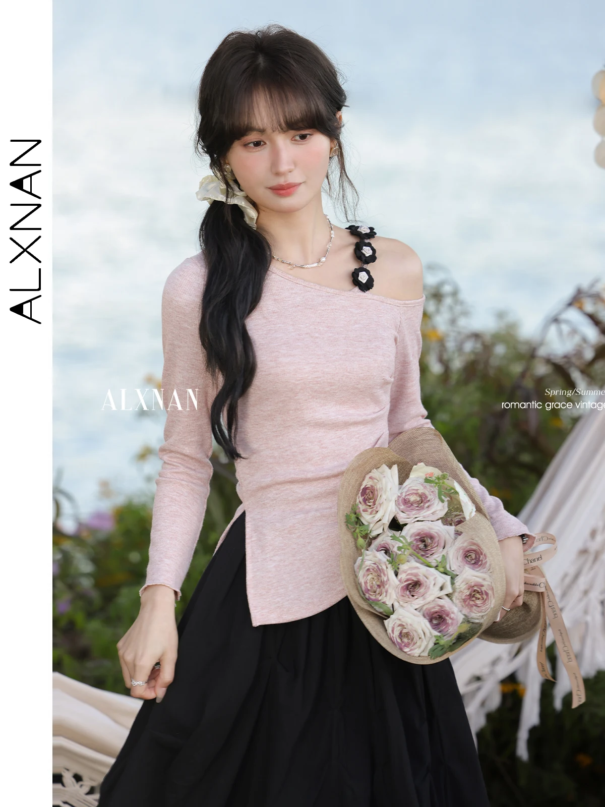 ALXNAN Pink Women's Pullovers Spring 2025 New Sweet Elegant Knitwear Off-shoulder Slim Waist Chic Design Long Sleeve Top L529169
ALXNAN Pink Women's Pullovers Spring 2025 New Sweet Elegant Knitwear Off-shoulder Slim Waist Chic Design Long Sleeve Top L529169