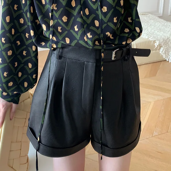 Early Spring New Urban Style High-waist Slim and Versatile Sheepskin Cuffed Wide-leg Pants and Shorts E19
Early Spring New Urban Style High-waist Slim and Versatile Sheepskin Cuffed Wide-leg Pants and Shorts E19