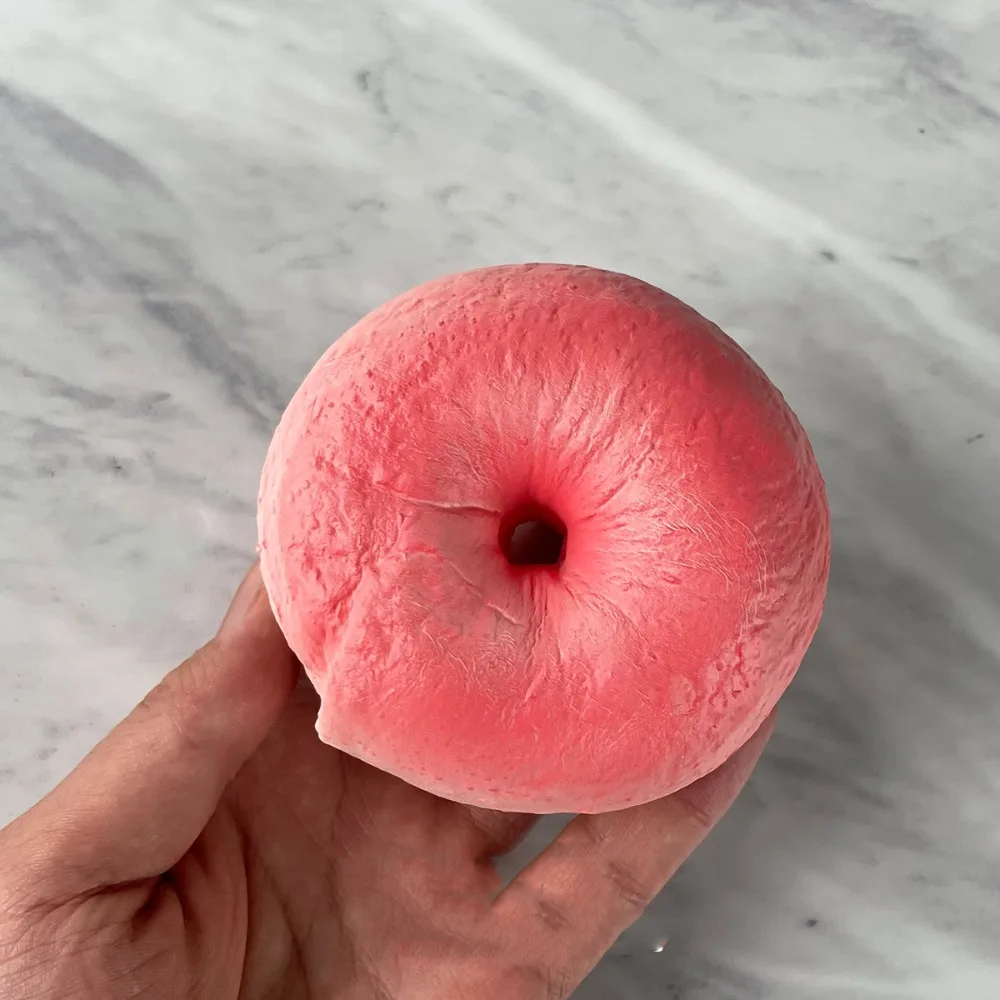 Creative Bagel Bread Squishy Toy Super Soft Hand Relax Squishy Fake Bagel Stress Toy Handmade Kneading Slow Rebound Squeeze Toy
Creative Bagel Bread Squishy Toy Super Soft Hand Relax Squishy Fake Bagel Stress Toy Handmade Kneading Slow Rebound Squeeze Toy