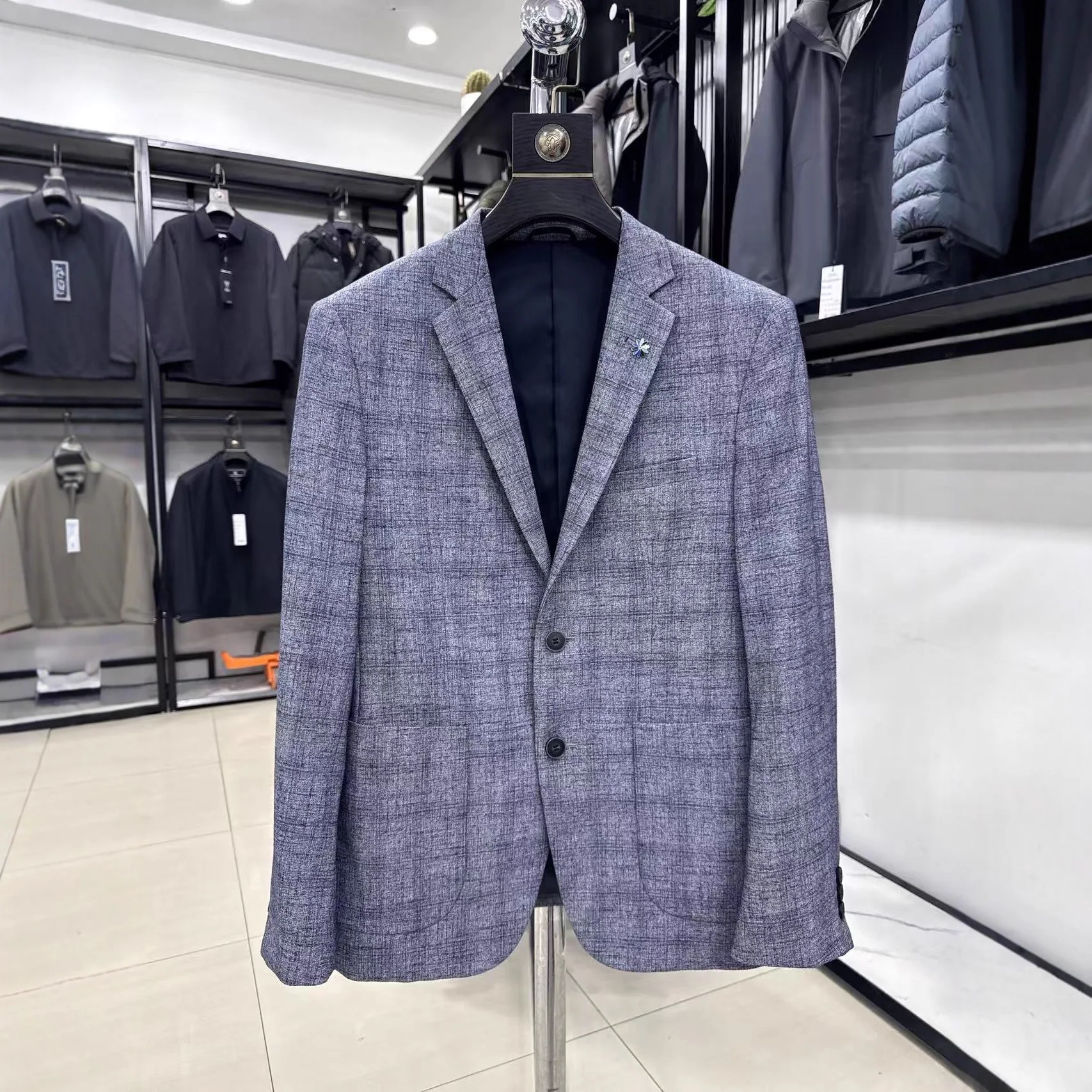 Ele Slim Fit мужской однобортный тюнер тонкий осенне-весенний клетчатый простой модный китайский брендль ультраширокое пальто
Ele Slim Fit мужской однобортный тюнер тонкий осенне-весенний клетчатый простой модный китайский брендль ультраширокое пальто