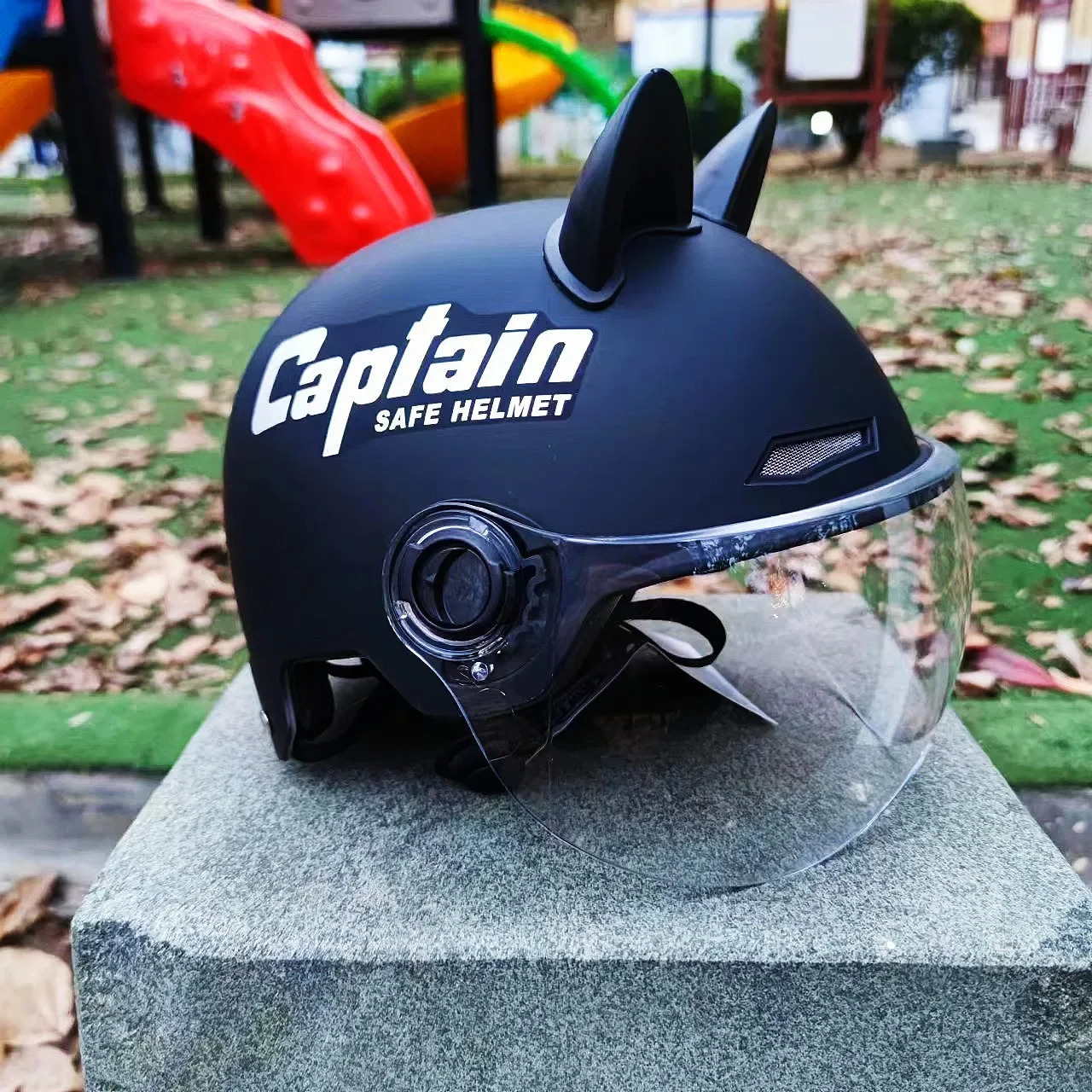 Parent-child Cartoon Half Helmet - All-season Universal for Men Women Electric Car
Parent-child Cartoon Half Helmet - All-season Universal for Men Women Electric Car