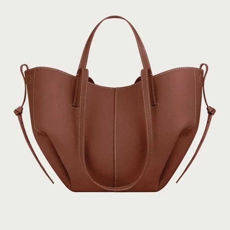 Luxury Women's Large Capacity Leather Tote Bag Hand-Held Wing Bag Pleated Underarm Casual Fashionable One Shoulder Underarm Bag
Luxury Women's Large Capacity Leather Tote Bag Hand-Held Wing Bag Pleated Underarm Casual Fashionable One Shoulder Underarm Bag