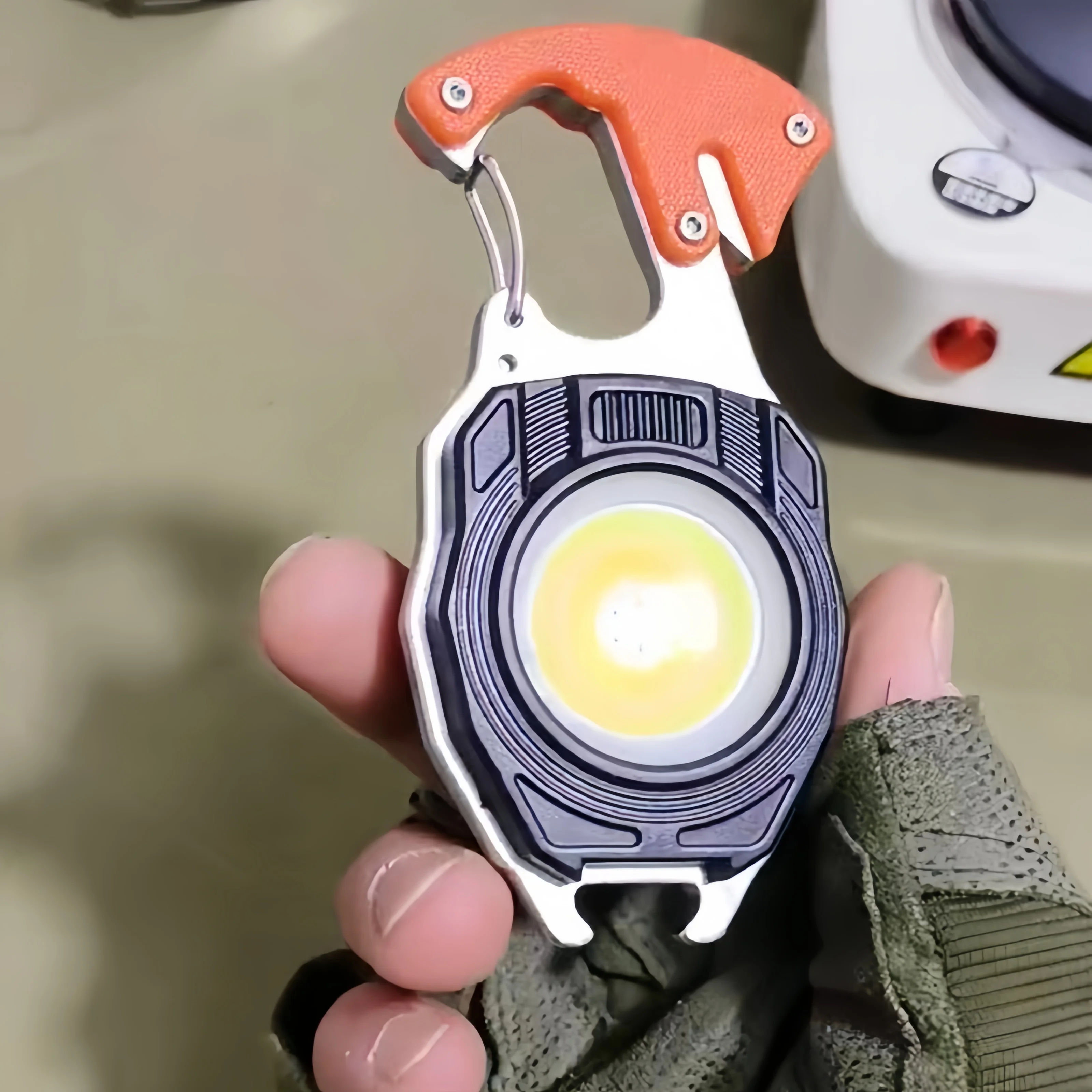 Mini Flashlight Emergency Light Electric Lighter Portable LED Keychain USB Rechargeable Windproof Cigarette Accessory Men's Gift
Mini Flashlight Emergency Light Electric Lighter Portable LED Keychain USB Rechargeable Windproof Cigarette Accessory Men's Gift