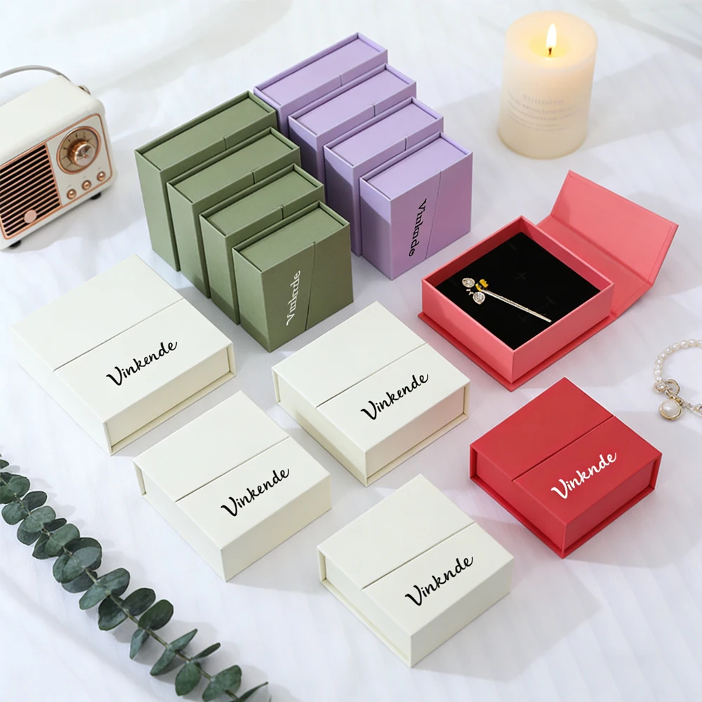 20 шт./лот, портативные шкатулки для украшений с индивидуальным логотипом, винтажные коробки для ювелирных изделий с выдвижным ящиком, магнитные коробки для ожерелий, серег, колец, подарочные упаковки
20 шт./лот, портативные шкатулки для украшений с индивидуальным логотипом, винтажные коробки для ювелирных изделий с выдвижным ящиком, магнитные коробки для ожерелий, серег, колец, подарочные упаковки