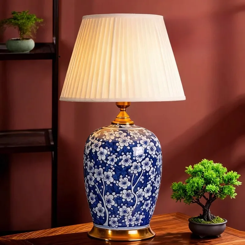 New Chinese Style Ceramics Table Lamp Living Room Bedroom Bedside Study Hotel Vintage Fabric Desk Light Indoor Lighting Fixtures
New Chinese Style Ceramics Table Lamp Living Room Bedroom Bedside Study Hotel Vintage Fabric Desk Light Indoor Lighting Fixtures