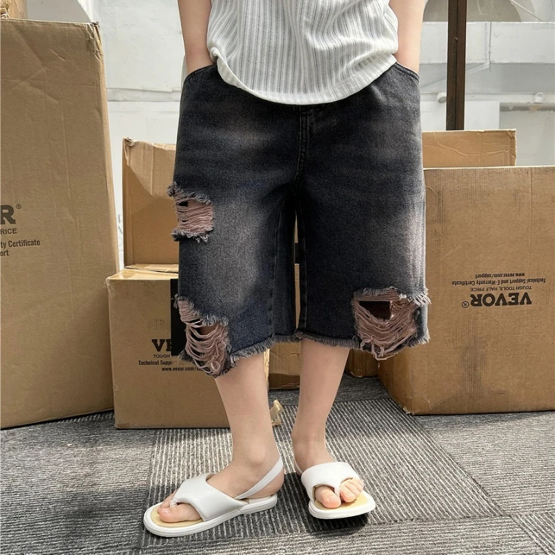 2026 Summer New Children's Perforated Design Loose and Oversized Spray White Denim Shorts
2026 Summer New Children's Perforated Design Loose and Oversized Spray White Denim Shorts