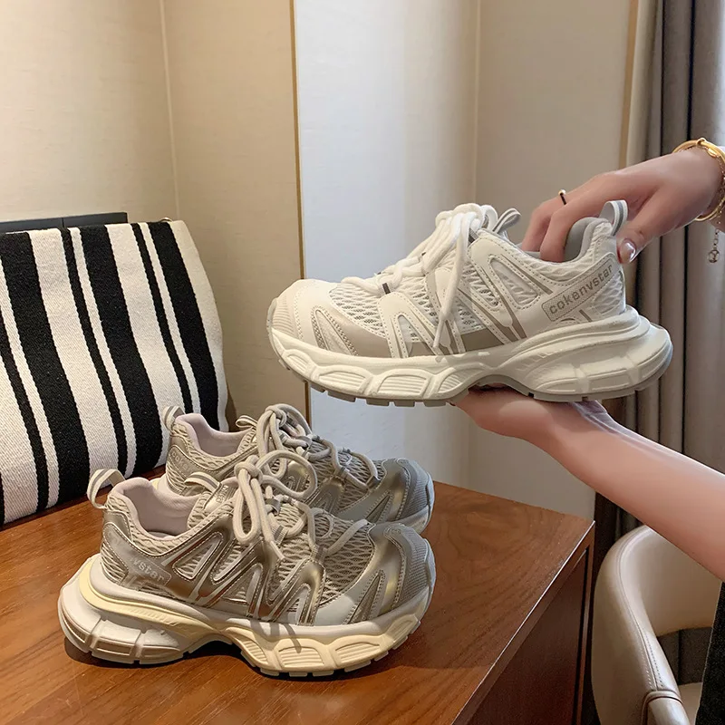 Transparent Platform Women's 2026 Summer New Hollow Breathable Casual Versatile Height-increasing Sports Dad Shoes
Transparent Platform Women's 2026 Summer New Hollow Breathable Casual Versatile Height-increasing Sports Dad Shoes