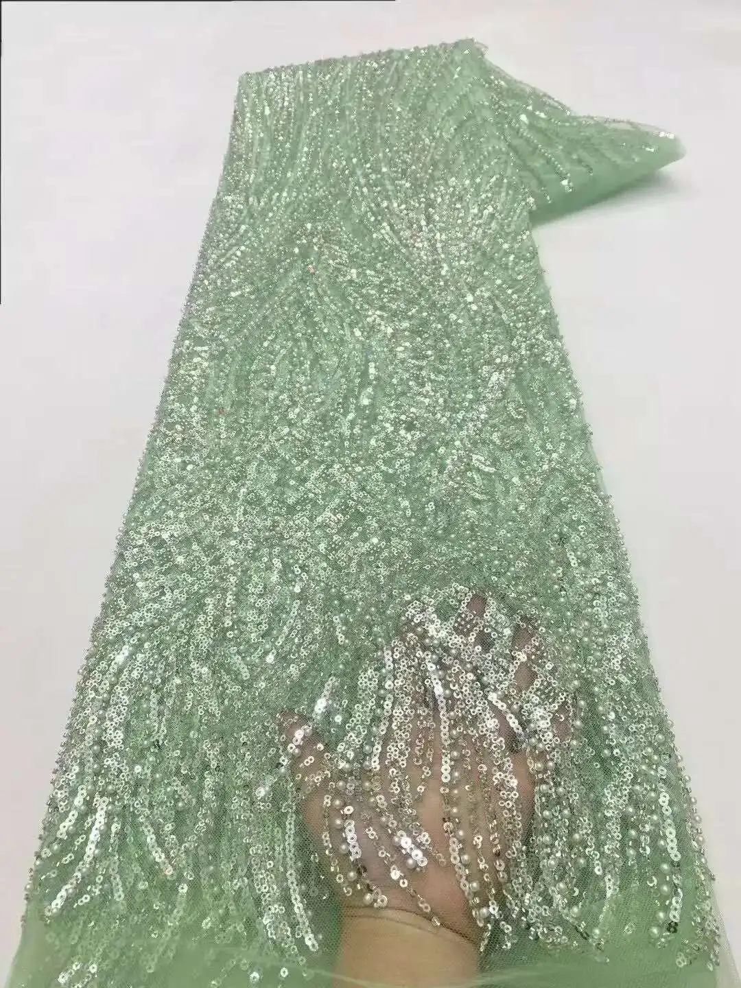 African Groom Lace Fabric High Quality Sequins Heavy Beads Lace Fabrics For Nigerian Wedding French Lace Fabric Dress
African Groom Lace Fabric High Quality Sequins Heavy Beads Lace Fabrics For Nigerian Wedding French Lace Fabric Dress