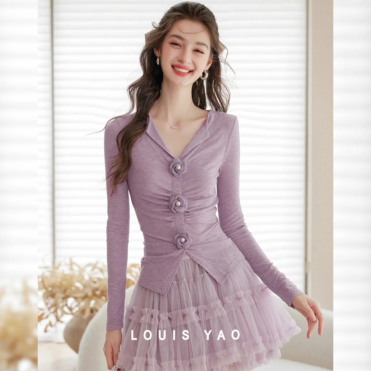 LOUIS YAO 3D Flower Women's T-shirt 2025 Spring Autumn Tops Fashionable Casual Micro Elastic Slim Pleated Long Sleeved Shirts
LOUIS YAO 3D Flower Women's T-shirt 2025 Spring Autumn Tops Fashionable Casual Micro Elastic Slim Pleated Long Sleeved Shirts