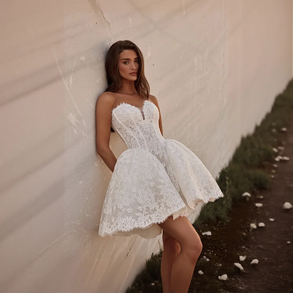Short Wedding Dress Ivory Lace Applique Mini Bridal Gown A Line Robe De Mariee Beach Elopement Party Bride Dresses Customized
Short Wedding Dress Ivory Lace Applique Mini Bridal Gown A Line Robe De Mariee Beach Elopement Party Bride Dresses Customized