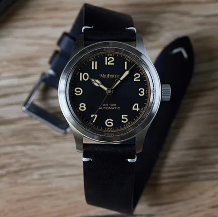 Мужские автоматические часы Milifort Aviator, 39 мм, механические наручные часы, сапфировое зеркало, 10 бар, водонепроницаемые, C3, светящиеся, NH35
Мужские автоматические часы Milifort Aviator, 39 мм, механические наручные часы, сапфировое зеркало, 10 бар, водонепроницаемые, C3, светящиеся, NH35