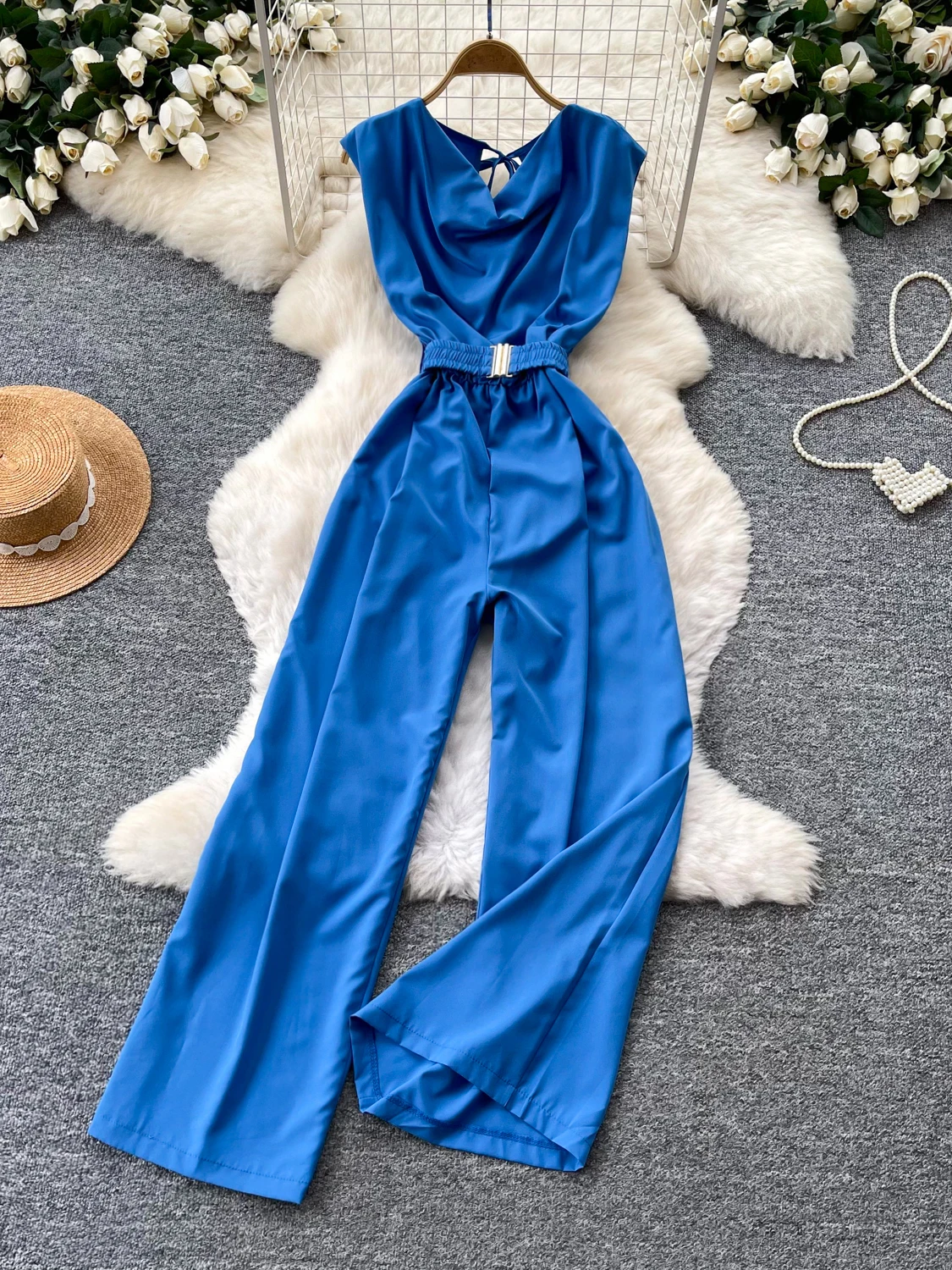 Elegant Simple V-neck Sleeveless One-piece Pants High Waist Belted Slimming Wide Leg Pants Commute Style Summer Fashion
Elegant Simple V-neck Sleeveless One-piece Pants High Waist Belted Slimming Wide Leg Pants Commute Style Summer Fashion