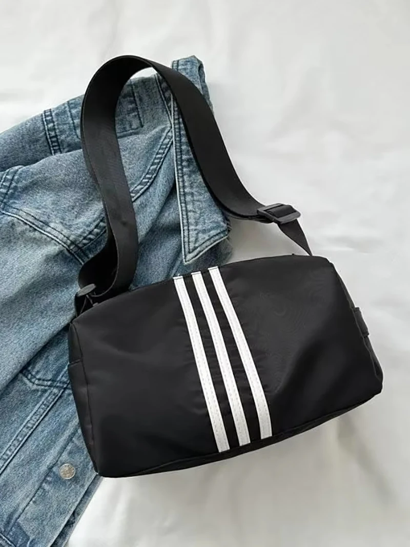 Ox Cloth Fitn Bag Women's 2023 New Faion Sport Bag ort Trip oulder Bag Red Crossbody Women's Bag Fre Sweet Sle
Ox Cloth Fitn Bag Women's 2023 New Faion Sport Bag ort Trip oulder Bag Red Crossbody Women's Bag Fre Sweet Sle
