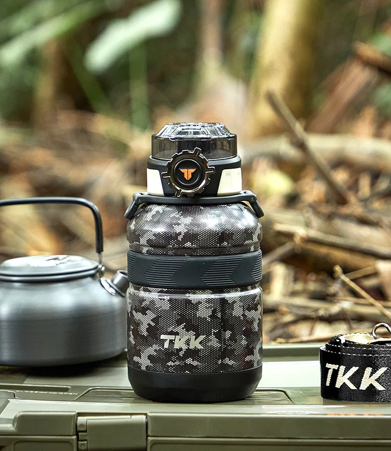 TKK Large Capacity Insulated Cup 316 Food Grade Diagonal Span Cup Outdoor Camping Insulated Cup Water Bottles
TKK Large Capacity Insulated Cup 316 Food Grade Diagonal Span Cup Outdoor Camping Insulated Cup Water Bottles