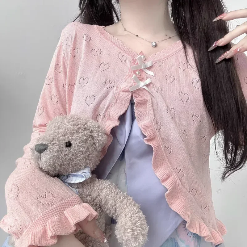 Kawaii вязаные кардиганы для женщин с длинным рукавом жемчужные пуговицы бант украшение в форме сердца вырезанный свитер для милых девушек
Kawaii вязаные кардиганы для женщин с длинным рукавом жемчужные пуговицы бант украшение в форме сердца вырезанный свитер для милых девушек