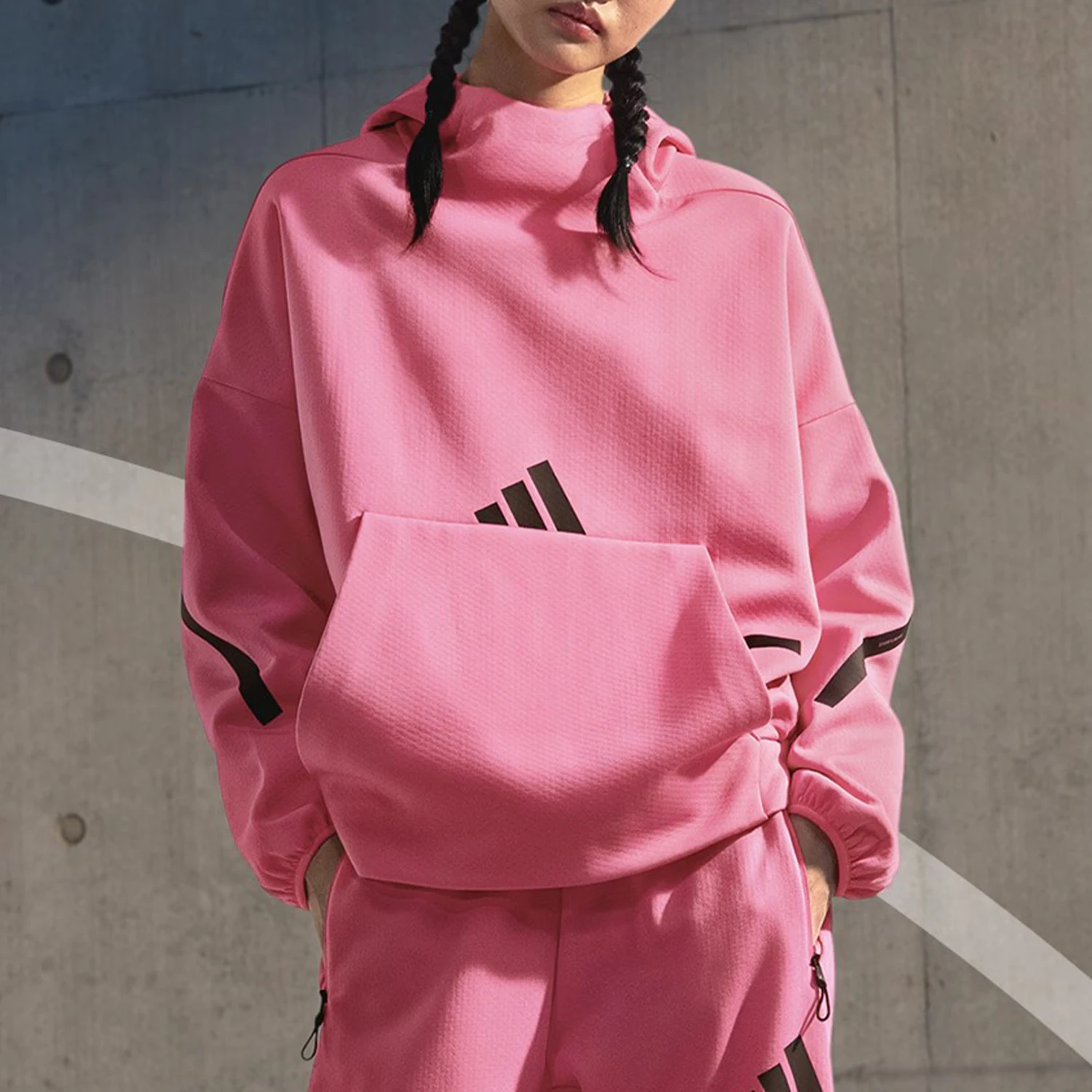 Оригинальная женская легкая теплая толстовка Adidas W Z N E OH HD JD6409
Оригинальная женская легкая теплая толстовка Adidas W Z N E OH HD JD6409