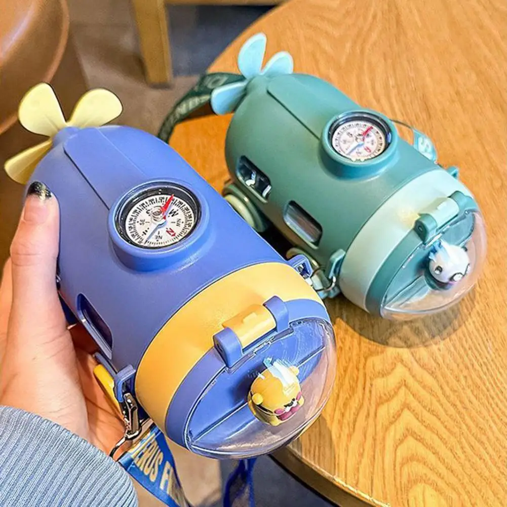 Cartoon Design Kids Water Bottle Leak-proof Water Bottle Submarine Shape Cartoon Water Bottle with Straw for Kids for School
Cartoon Design Kids Water Bottle Leak-proof Water Bottle Submarine Shape Cartoon Water Bottle with Straw for Kids for School
