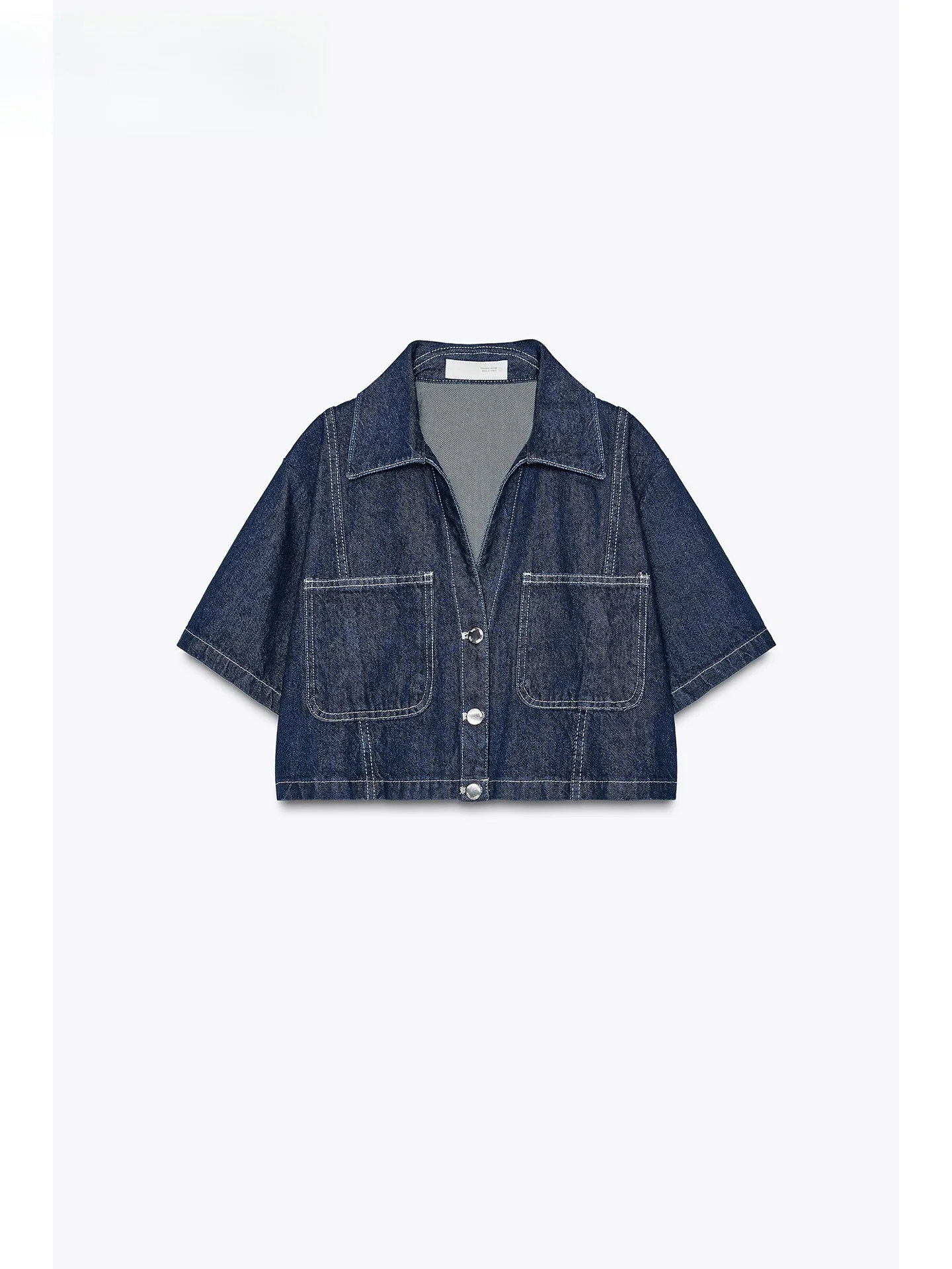 Весна 2026: Модная женская повседневная рубашка из денима с V-образным вырезом, свободного кроя, с отложным воротником, для стройности фигуры
Весна 2026: Модная женская повседневная рубашка из денима с V-образным вырезом, свободного кроя, с отложным воротником, для стройности фигуры