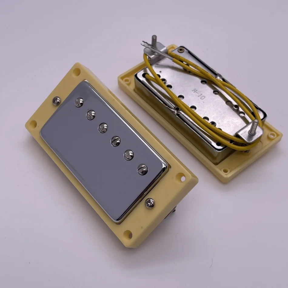 Humbucker Electric Guitar Pickup Chrome Neck Bridge Pickup 50mm/52mm with Ring for LP Style Electric Guitar Gold/Chrome
Humbucker Electric Guitar Pickup Chrome Neck Bridge Pickup 50mm/52mm with Ring for LP Style Electric Guitar Gold/Chrome