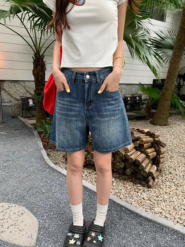 Retro Waed Wide Leg Jeans High Waist Summer New Sle Versatile Straight Cut Five Inch Denim Pants for Small Stature Slimming
Retro Waed Wide Leg Jeans High Waist Summer New Sle Versatile Straight Cut Five Inch Denim Pants for Small Stature Slimming