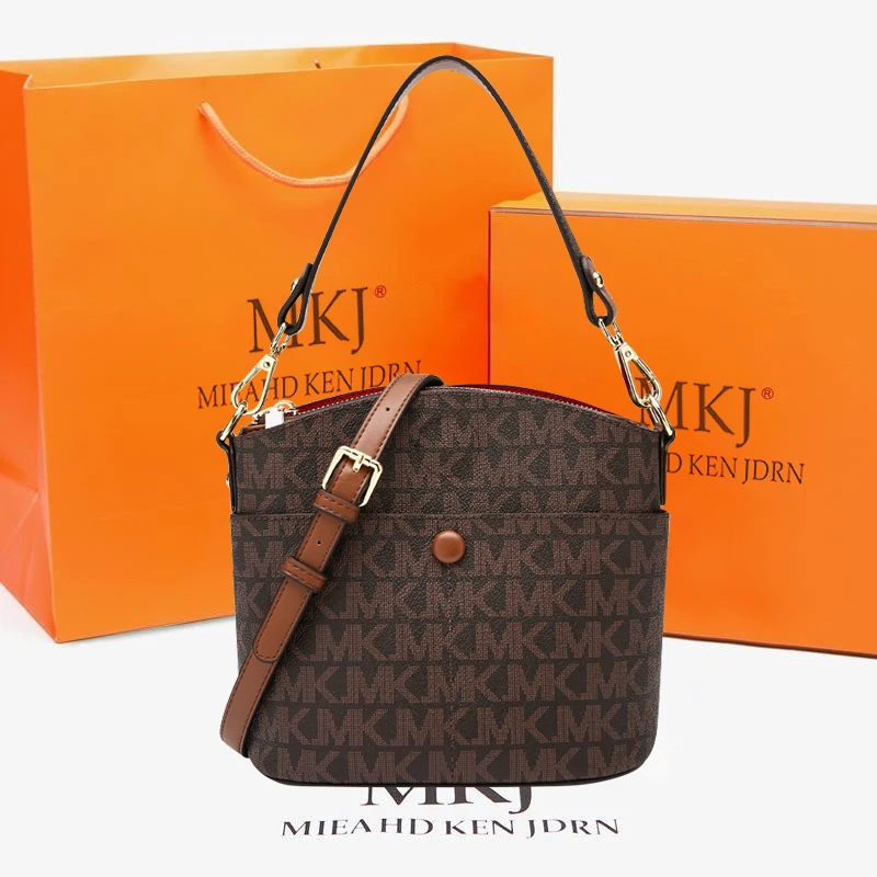 Designer Bag Luxury Brand Big Capacity bucket Handbags Women's High Quality Leather Tote Bags carteras para mujer sac femme
Designer Bag Luxury Brand Big Capacity bucket Handbags Women's High Quality Leather Tote Bags carteras para mujer sac femme