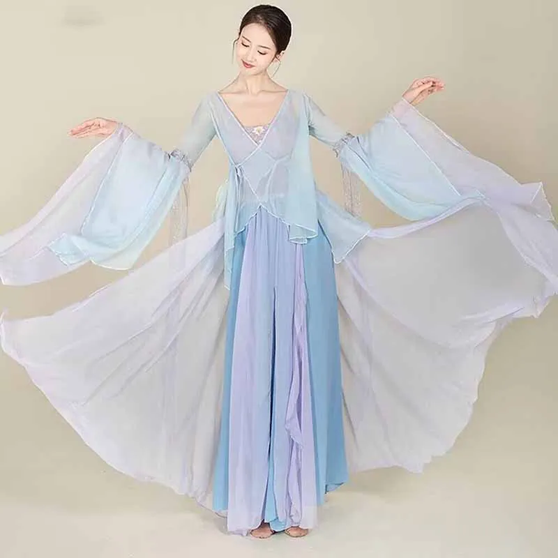 Classical dancer performance costumes chiffon cardigan practice dance clothes body rhyme long outer Chinese style folk dance
Classical dancer performance costumes chiffon cardigan practice dance clothes body rhyme long outer Chinese style folk dance