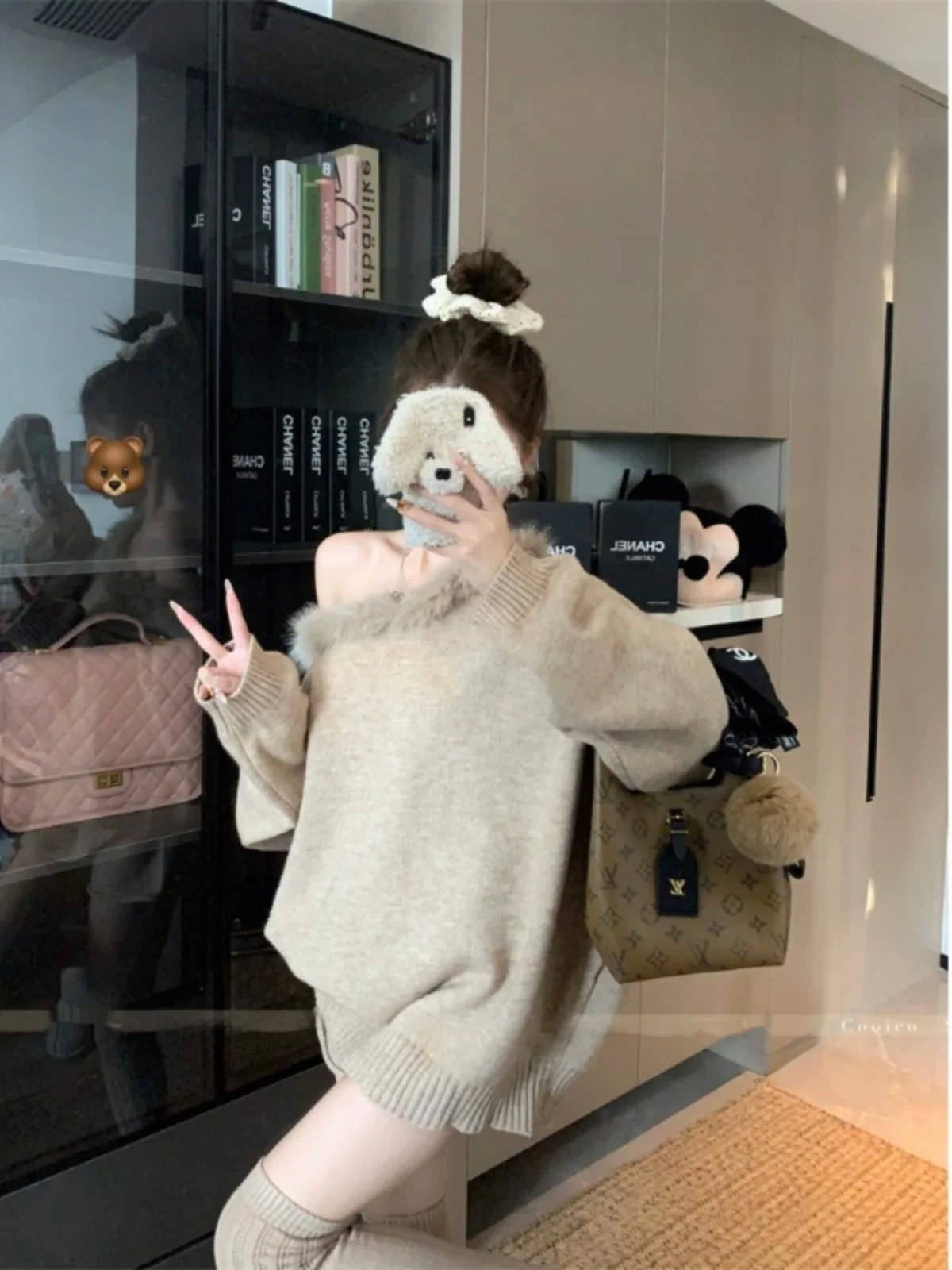 Модный цветной вязаный комплект, женский летний комплект 202, новый косой свитер с воротником-стойкой, меховым воротником и брюки C...
Модный цветной вязаный комплект, женский летний комплект 202, новый косой свитер с воротником-стойкой, меховым воротником и брюки C...