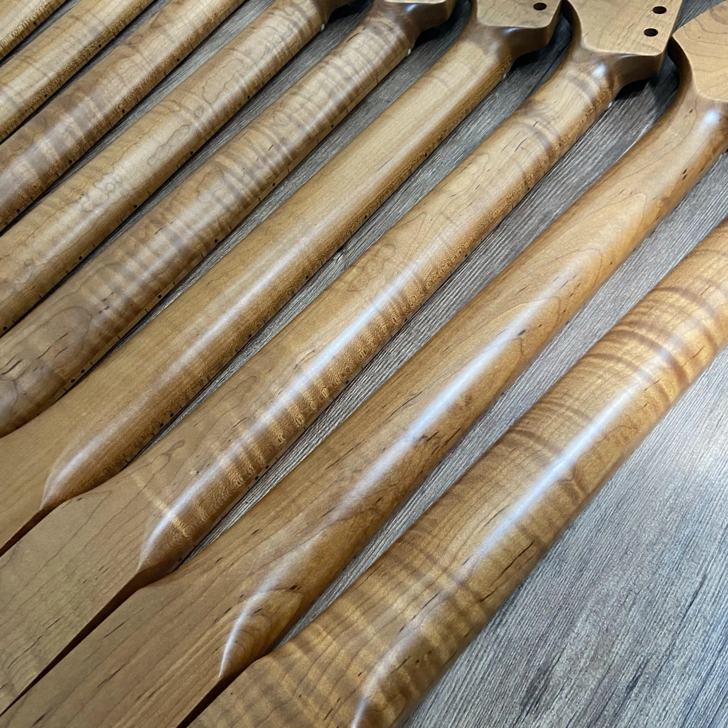 Flame Maple ST-Style Guitar Neck – Roasted Maple Fretboard | 22 Frets | Matte Finish
Flame Maple ST-Style Guitar Neck – Roasted Maple Fretboard | 22 Frets | Matte Finish