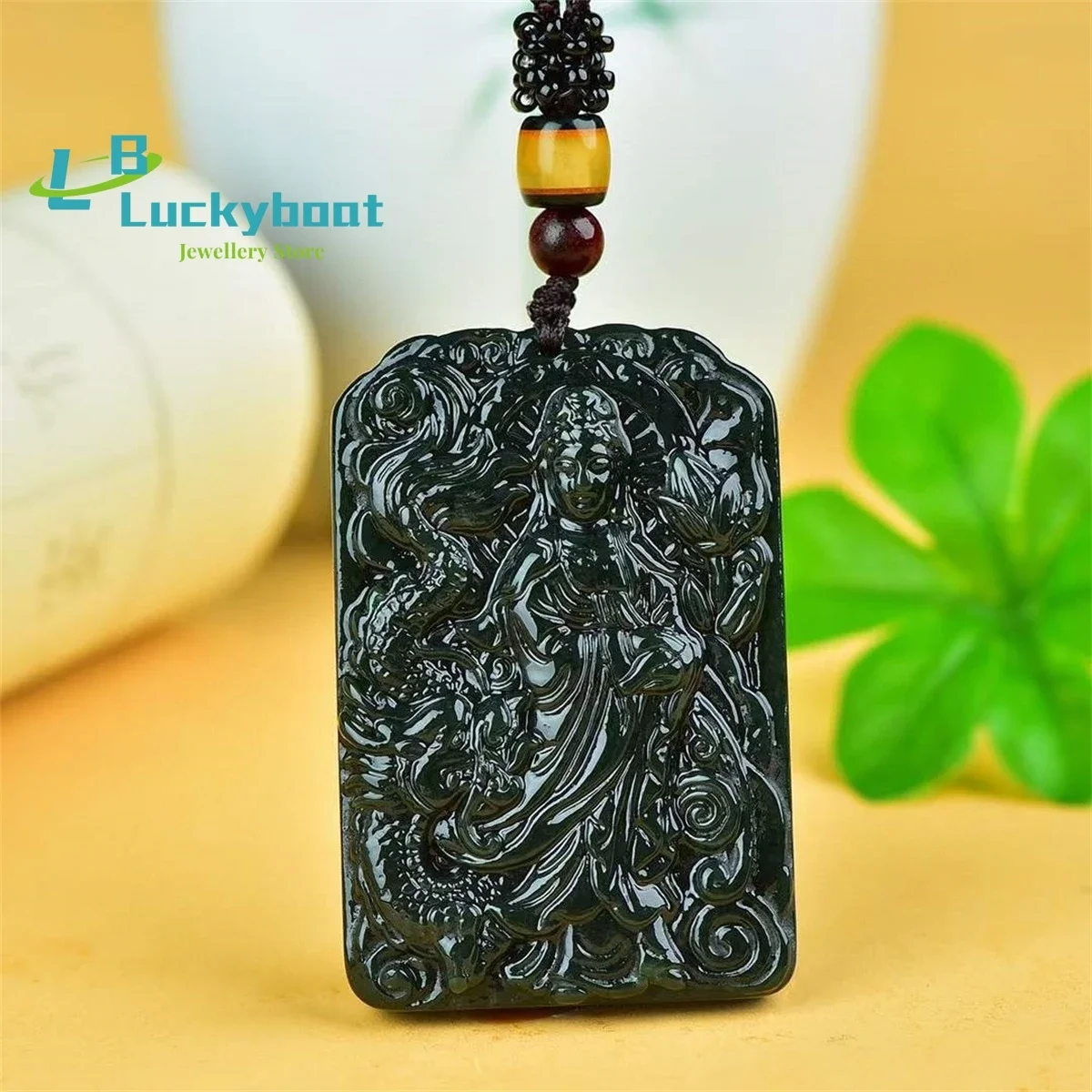 Natural Hetian Qingyu Guanyin Pendant is Simple Elegant Personalized Exquisite Fashionable and Versatile for Men and Women
Natural Hetian Qingyu Guanyin Pendant is Simple Elegant Personalized Exquisite Fashionable and Versatile for Men and Women
