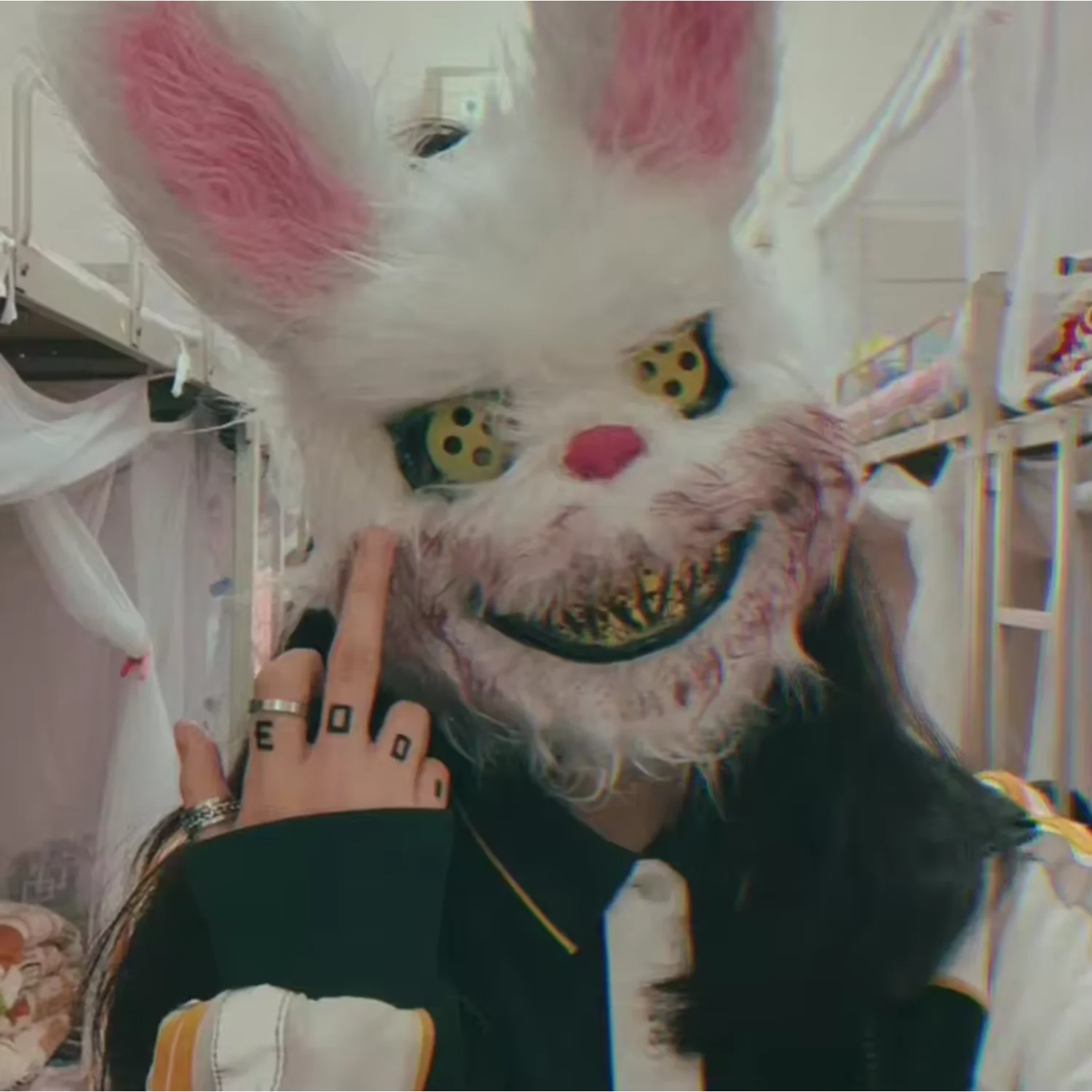 Halloween Bloody Bunny Mask Bloody Plush Creepy Rabbit Animal Head Mask for Cosplay Masquerade Party Supplies
Halloween Bloody Bunny Mask Bloody Plush Creepy Rabbit Animal Head Mask for Cosplay Masquerade Party Supplies