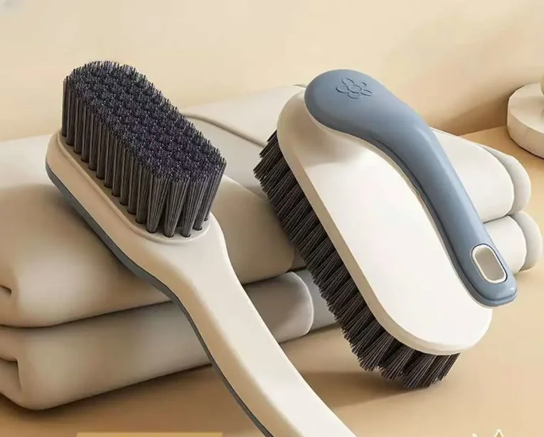 Household Shoe Cleaning Brush with Soft Bristles for Scrubbing Shoes And Washing Clothes Non-Damaging Brush for Shoe Care
Household Shoe Cleaning Brush with Soft Bristles for Scrubbing Shoes And Washing Clothes Non-Damaging Brush for Shoe Care