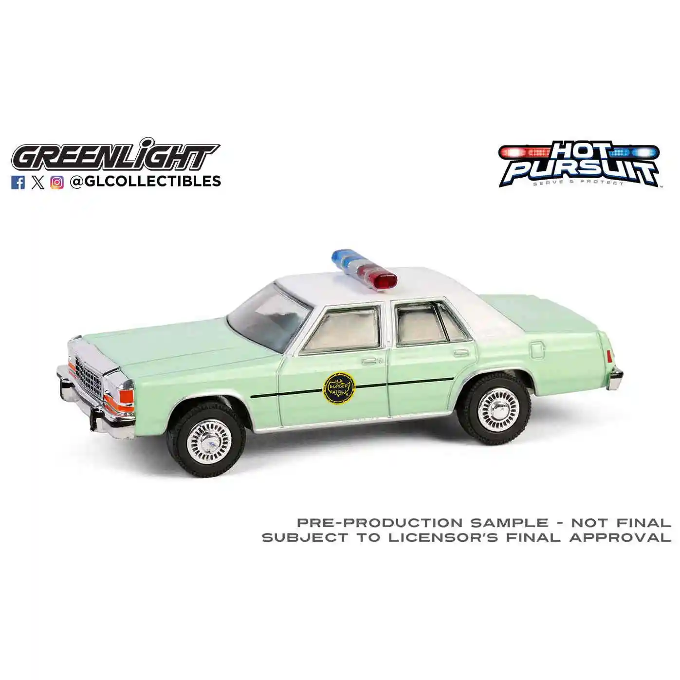1:64 мини-ограниченная серия, Коллекционная модель Ford Crown Victoria, высококачественная модель из сплава, маленькая игрушка, подарочная модель автомобиля из сплава, игрушка для мальчиков
1:64 мини-ограниченная серия, Коллекционная модель Ford Crown Victoria, высококачественная модель из сплава, маленькая игрушка, подарочная модель автомобиля из сплава, игрушка для мальчиков