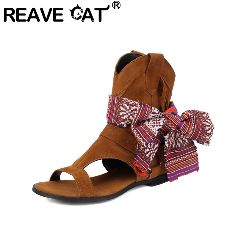 REAVE CAT Женские сандалии из флока Летние сапоги до середины икры с открытым носком и кисточками на плоском каблуке Большой размер 46, 48, 50, коричневый, черный, на молнии
REAVE CAT Женские сандалии из флока Летние сапоги до середины икры с открытым носком и кисточками на плоском каблуке Большой размер 46, 48, 50, коричневый, черный, на молнии