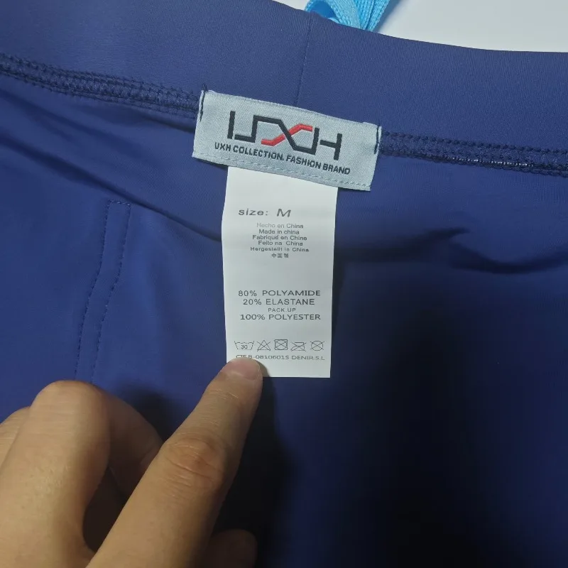 2026Combination fashion European foreign trade fashion color bar elements triangular beach swimming trunks simple UXH041
2026Combination fashion European foreign trade fashion color bar elements triangular beach swimming trunks simple UXH041