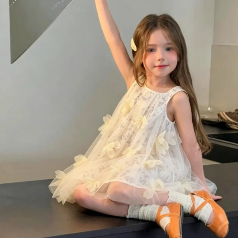 Girls Dress 2026 Spring and Summer New Children's Clothing Korean Style Girl Baby Foreign Floral Condole Princess Dress
Girls Dress 2026 Spring and Summer New Children's Clothing Korean Style Girl Baby Foreign Floral Condole Princess Dress