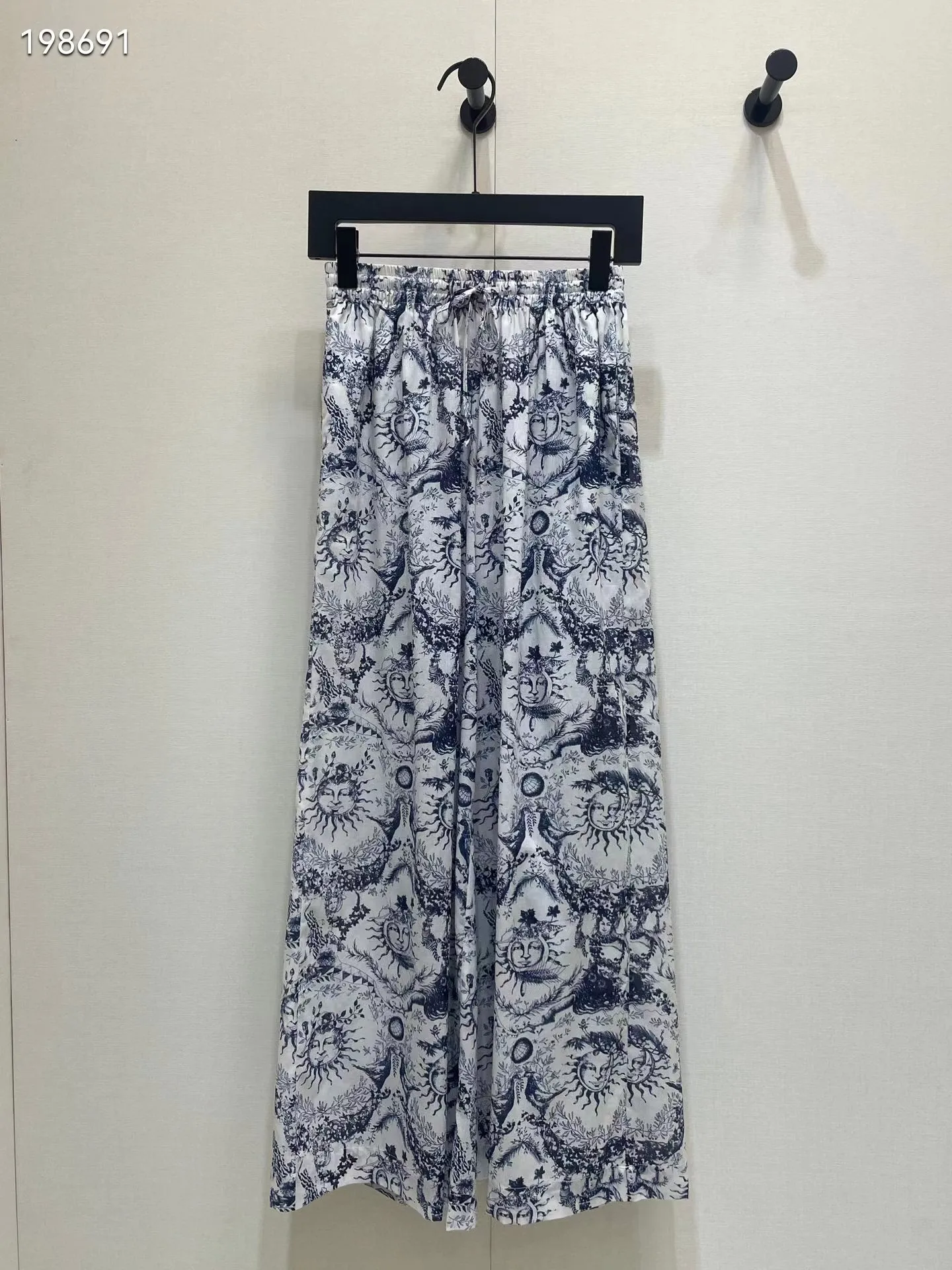 wd0384 Fashion women pants 2024 Popular European Design party style Women's Clothing
wd0384 Fashion women pants 2024 Popular European Design party style Women's Clothing