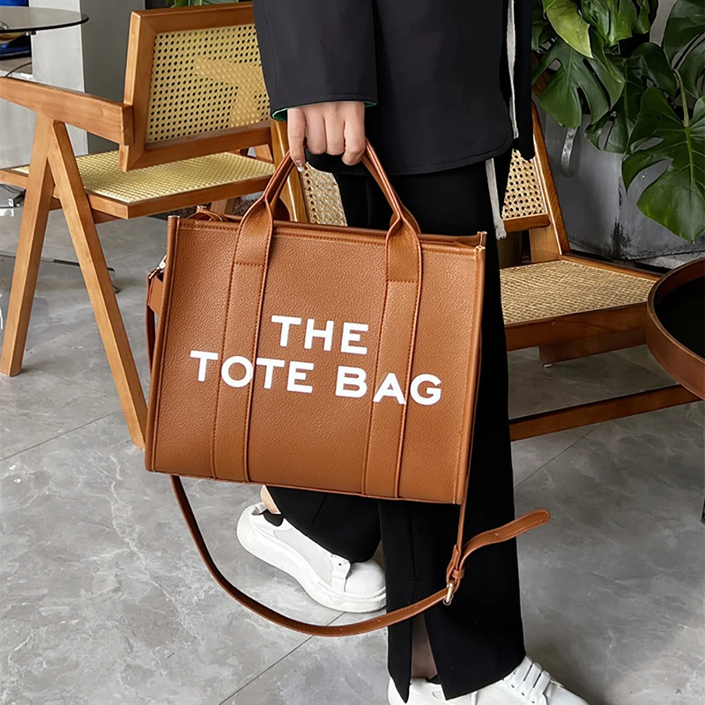 Female Handbag Designer For Women Crossbody Tote Bags New Solid Words Letter Leisure Large Bag PU Luxury Summer Fashion 2023
Female Handbag Designer For Women Crossbody Tote Bags New Solid Words Letter Leisure Large Bag PU Luxury Summer Fashion 2023