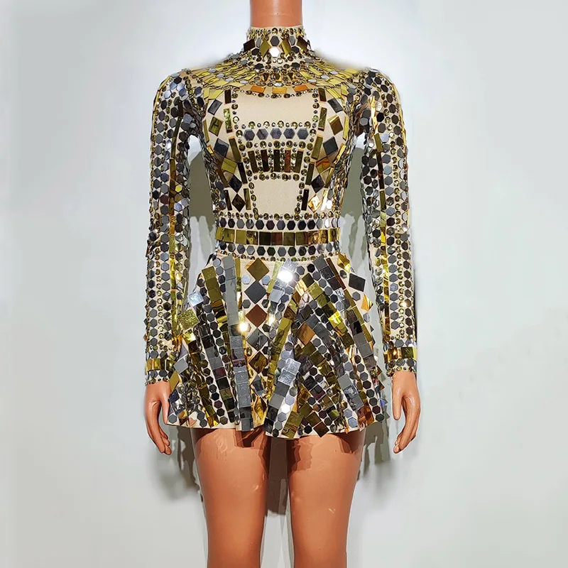 Mirror Nightclub Bar Dress Female Luxury Sequined Gold Dress Female Singer Sexy Long-sleeved Performance Suit Robes Bal De Promo
Mirror Nightclub Bar Dress Female Luxury Sequined Gold Dress Female Singer Sexy Long-sleeved Performance Suit Robes Bal De Promo